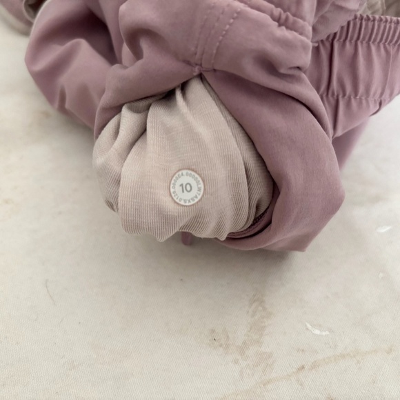 Lululemon Choose a Side Short Reversible 3", Pink Taupe / Bliss - Picture 4 of 8